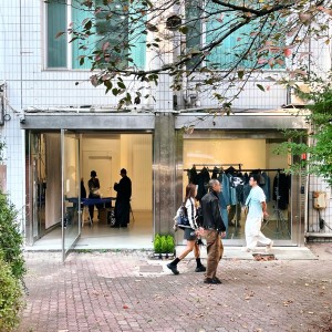 오래된 아파트에 숨겨진, 백색 아뜰리에, 슬라이드 이미지 3