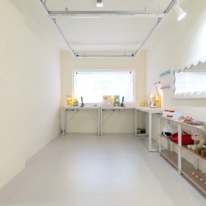 성수동 연무장길 자연도 소금빵, 블루 엘리펀트를 마주하는 핵심지에 위치한 공간, 슬라이드 이미지 2